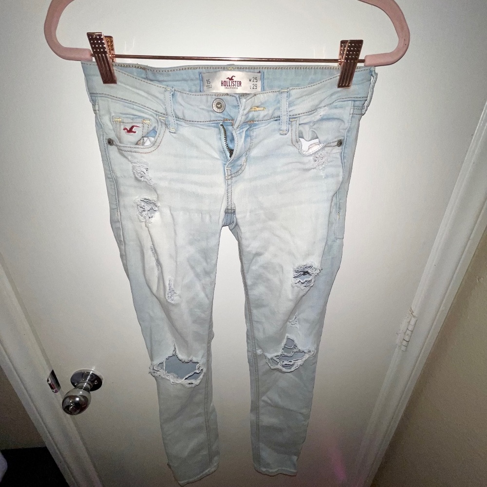 light wash low rise ripped super skinny jeans